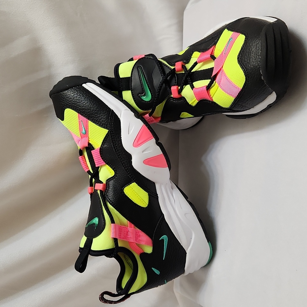 Nike Air Scream LWP Black Menta Pink Trainer Lightweight Sneakers (M Size 9) - Picture 4 of 13